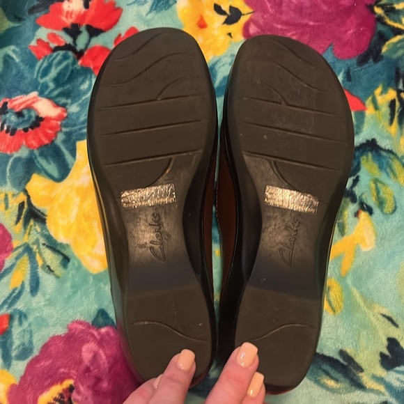 Sz 11M brown Clark shoes - Picture 4 of 6